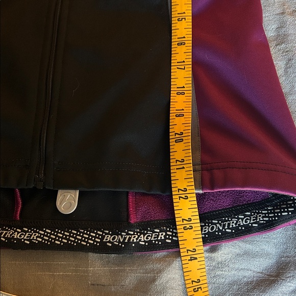 💜🖤Bontrager Women's Cycling Jacket🖤💜 - Picture 8 of 9